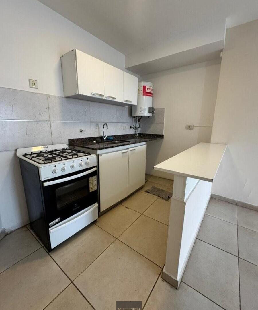 Foto de Semi Piso 2 Dorm, 2 Baños y Balcón En Venta - B° Alto Alberdi, imagen 4