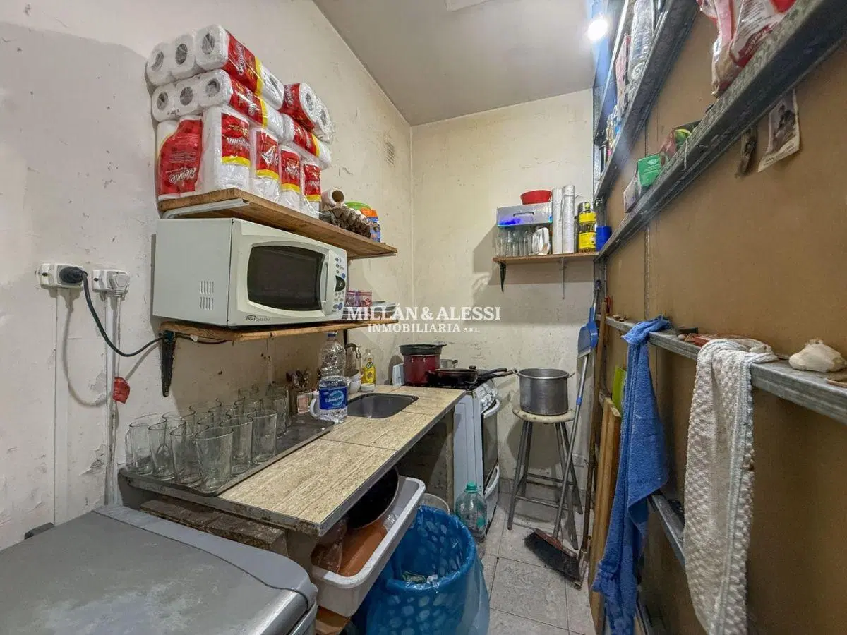 Venta Local en Liniers 3