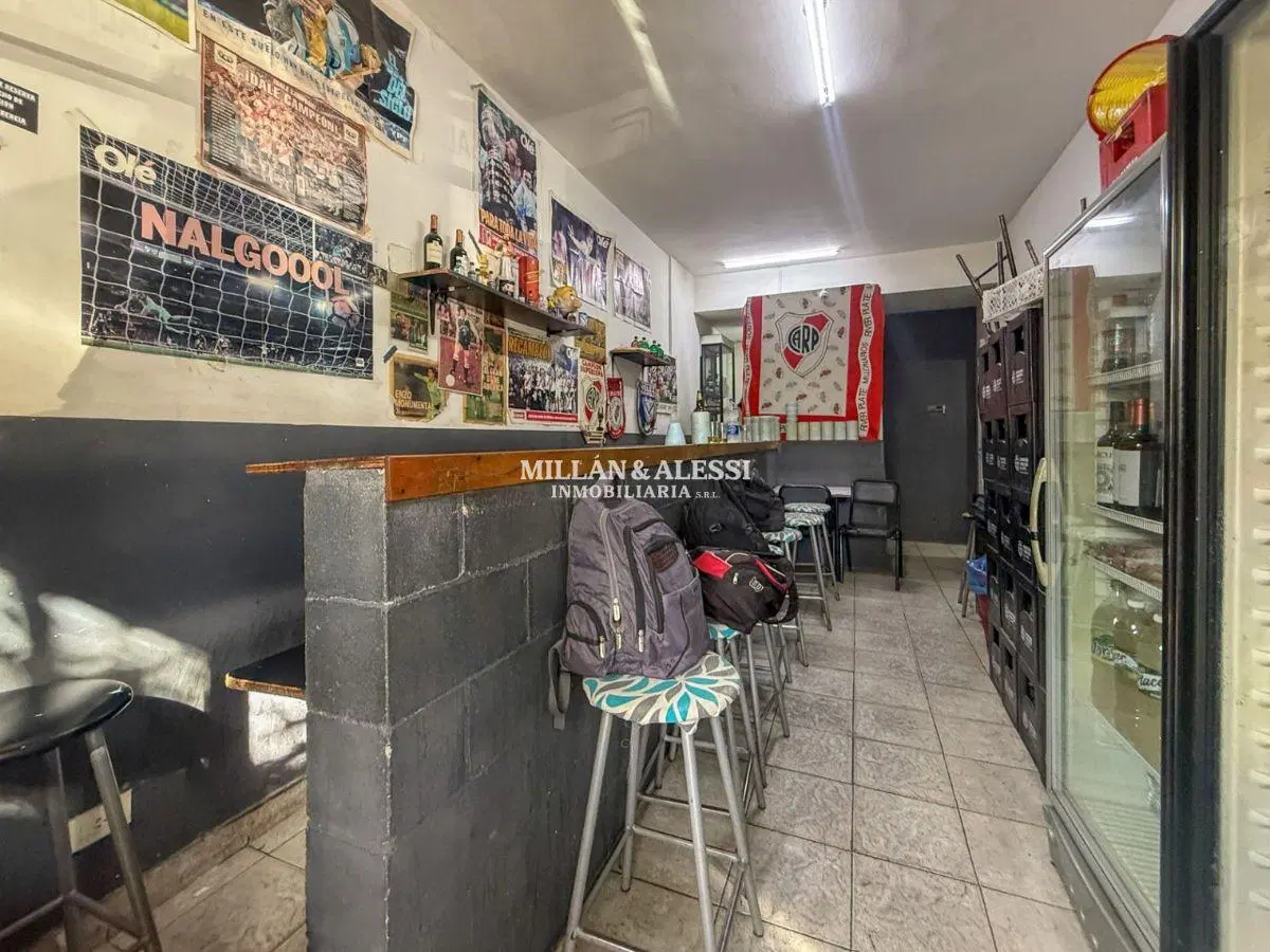 Venta Local en Liniers 2