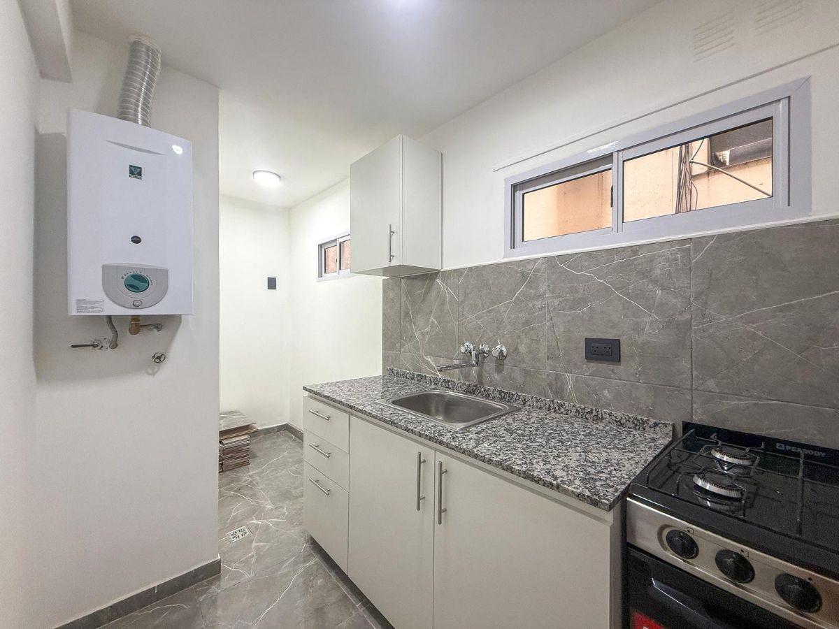 Departamento en venta 2 ambientes con balcón en Caballito