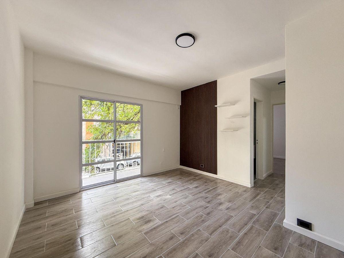 Departamento en venta 2 ambientes con balcón en Caballito