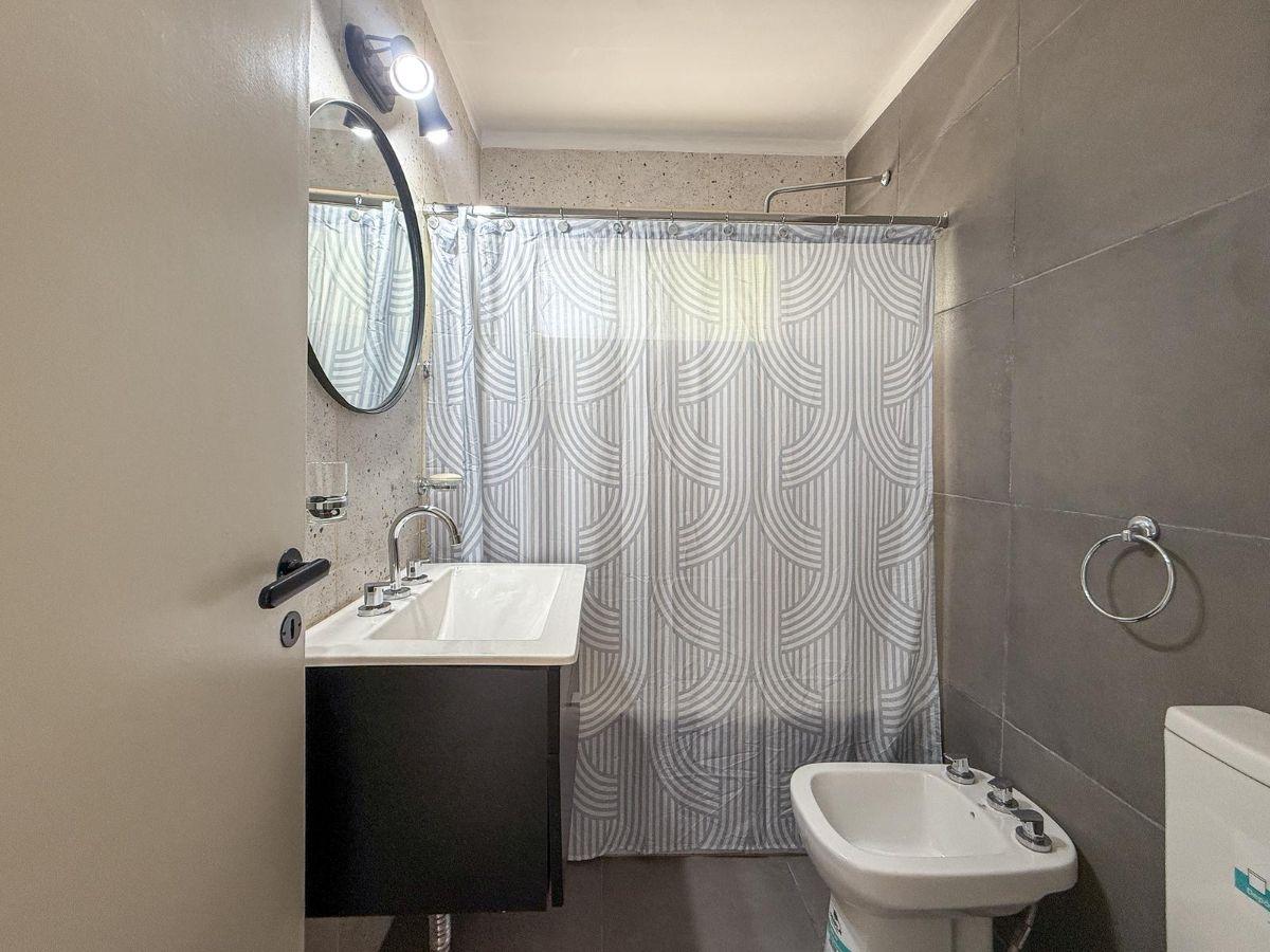 Departamento en venta 2 ambientes con balcón en Caballito