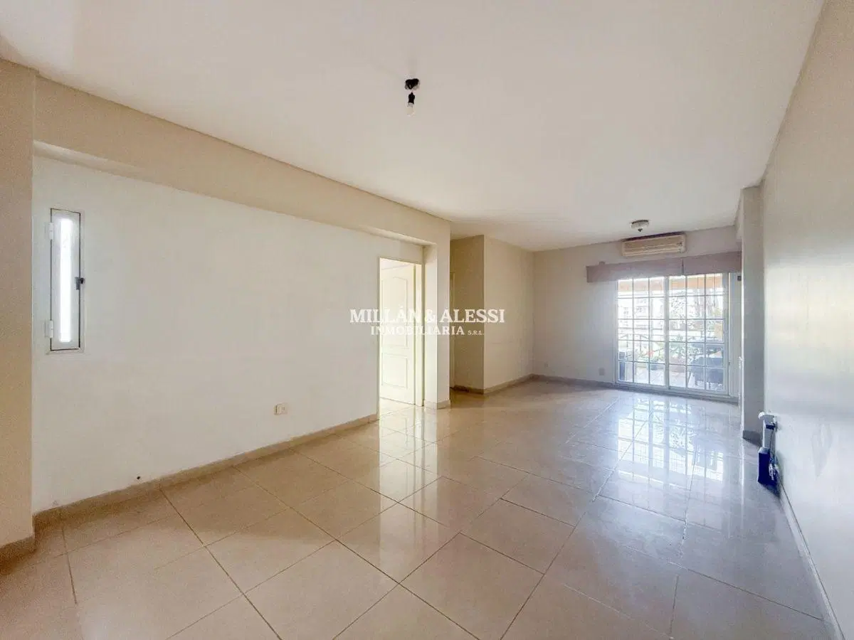 Venta 3 ambientes c/cochera en Villa Santa Rita 3