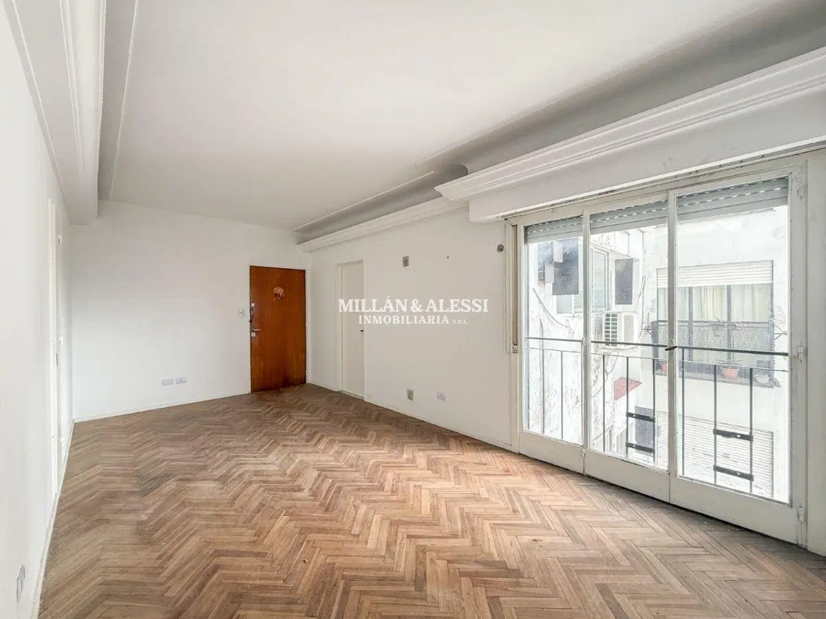 Departamento en venta en Almagro 5