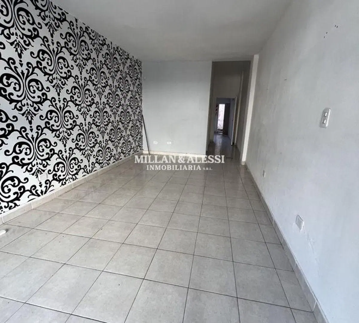 Local comercial en alquiler ubicado en Liniers 3