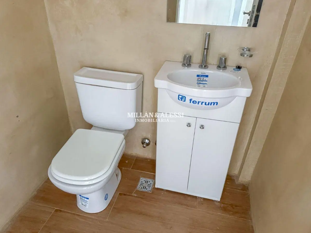 Venta 3 ambientes a estrenar con balcón y patio en Versalles 5