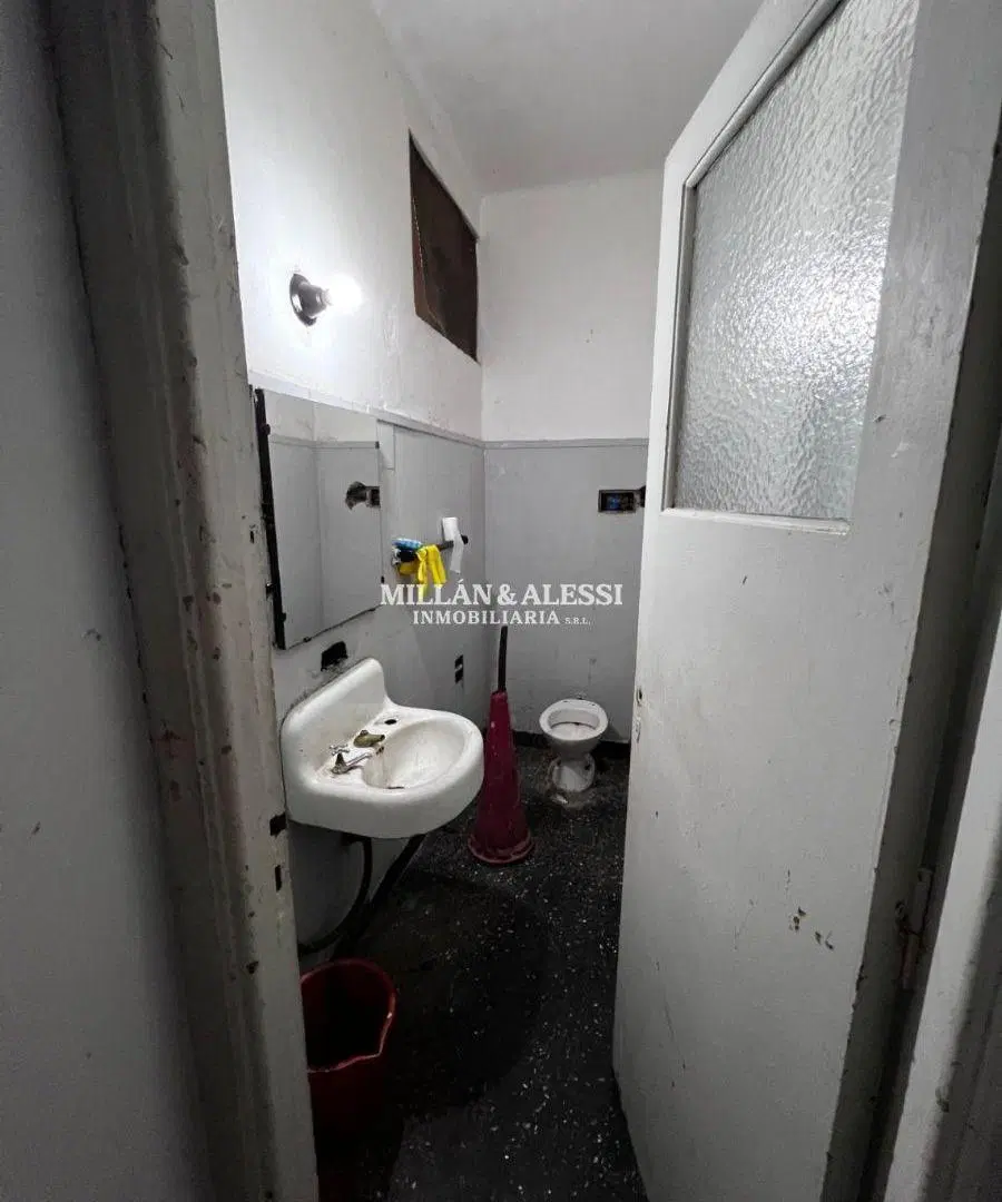 Local comercial en alquiler ubicado en Liniers 1