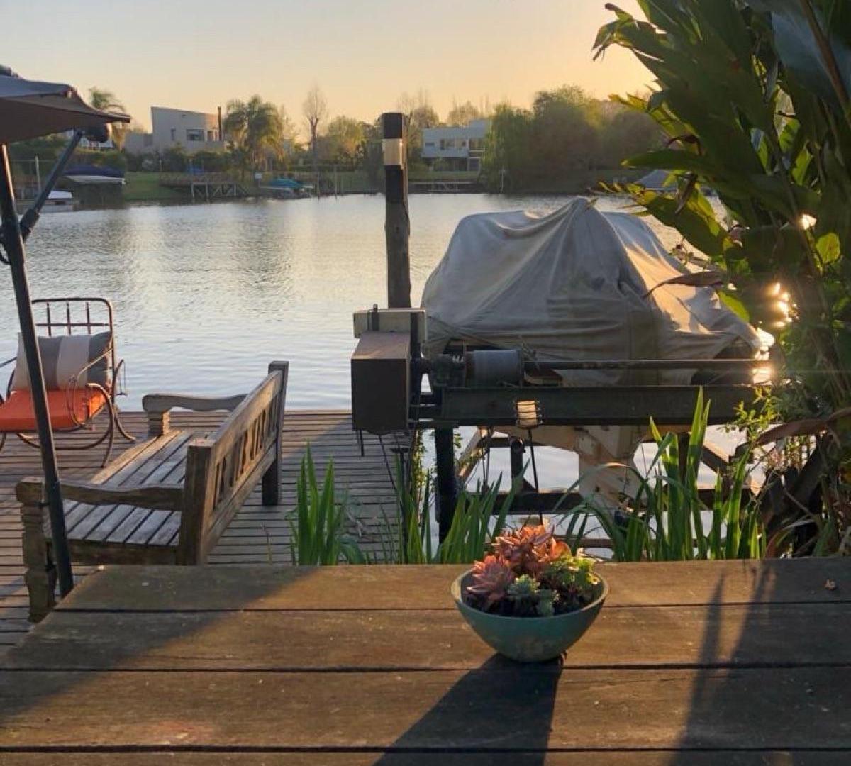 Casa al rio , alquiler temporada de verano en Santa Maria de Tigre
