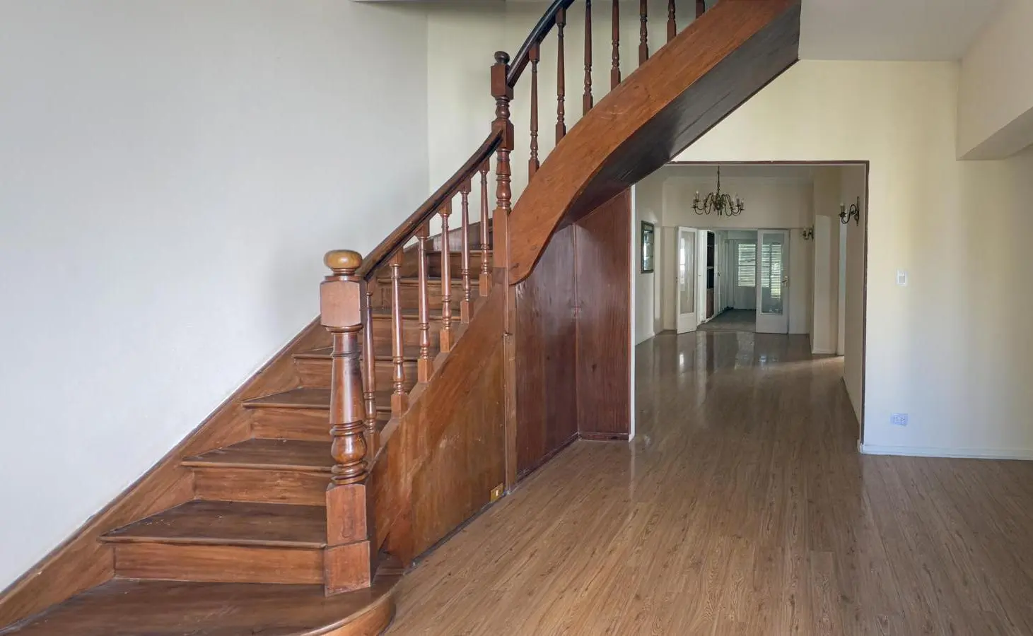 Casa de 5 dormitorios en venta y alquiler en Vicente López con pileta 4