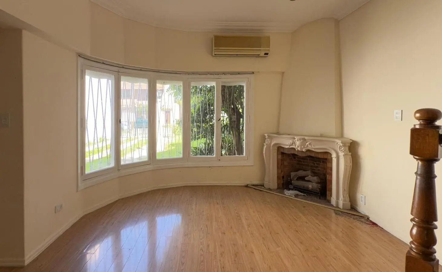 Casa de 5 dormitorios en venta y alquiler en Vicente López con pileta 2