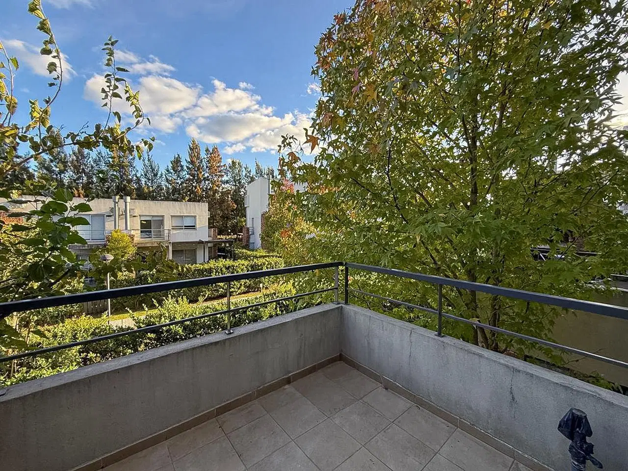 Departamento en alquiler 2 ambientes - duplex con balcon y parrilla en Sendero - Nordelta 5