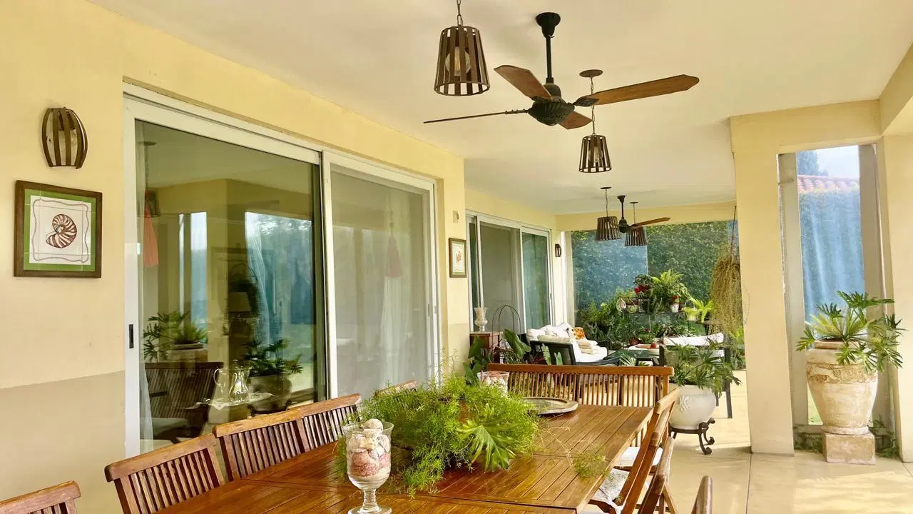 Casa en venta en Santa Barbara al Lago Central con 6 dormitorios 4