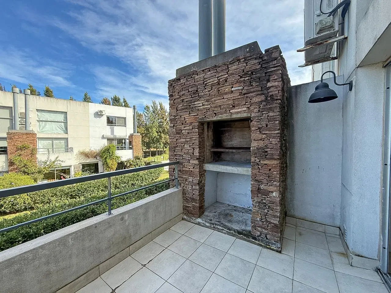 Departamento en alquiler 2 ambientes - duplex con balcon y parrilla en Sendero - Nordelta 4