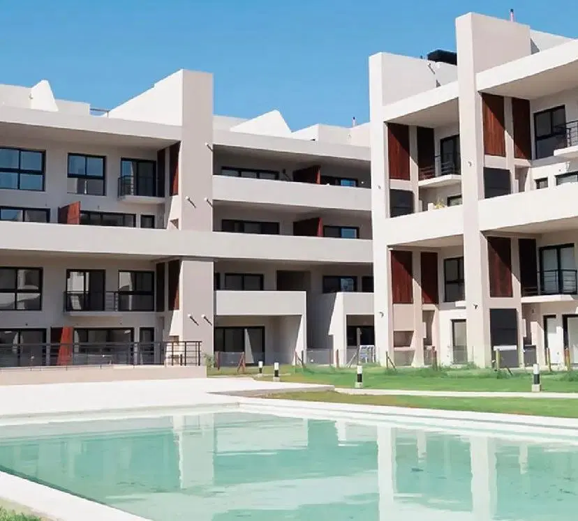Venta departamento planta baja con jardín 3 ambientes en Vivo Tortuguitas 4