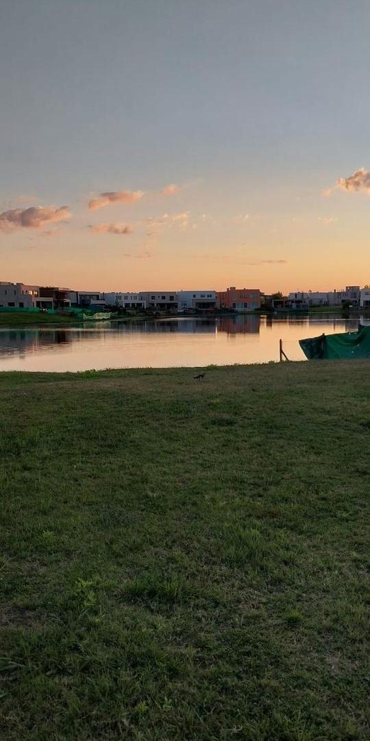 Venta Lote al agua en Barrio Santa Ana - Villanueva