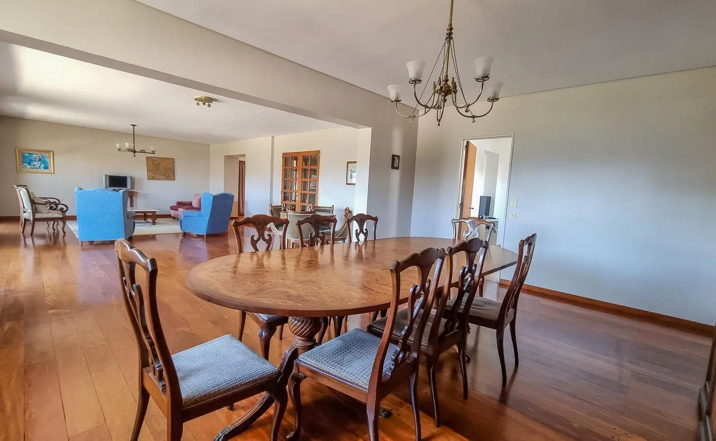 Departamento en alquiler anual con muebles 3