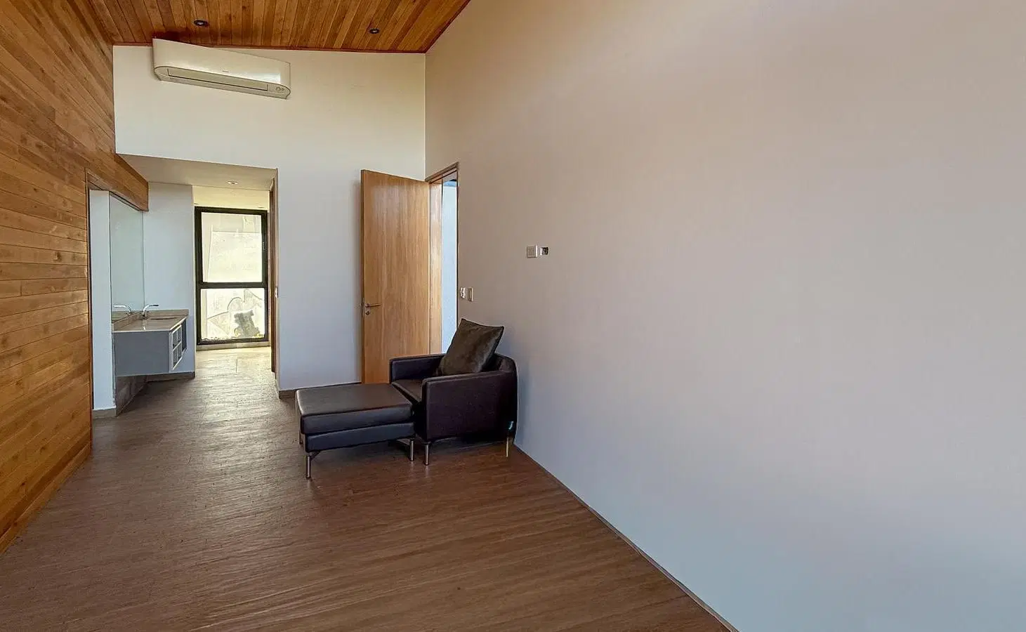 Casa en venta o alquiler temporal a la laguna en La Comarca 2