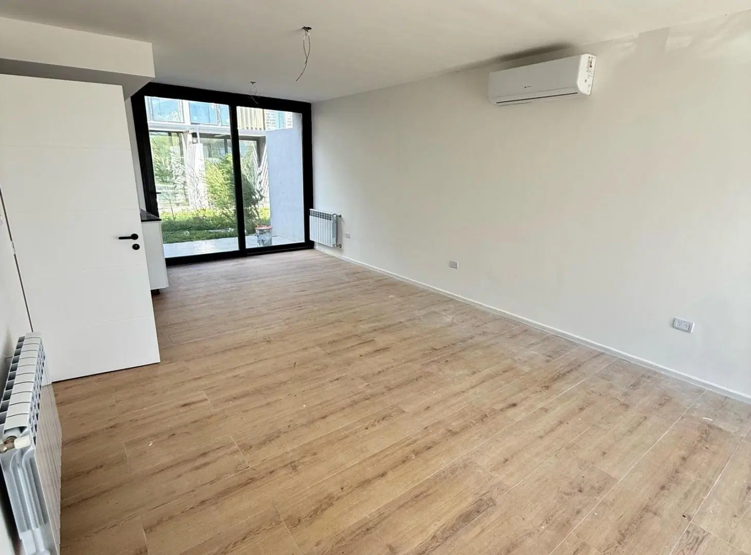 Sunny Tigre - Triplex 4 ambientes en venta a estrenar 2
