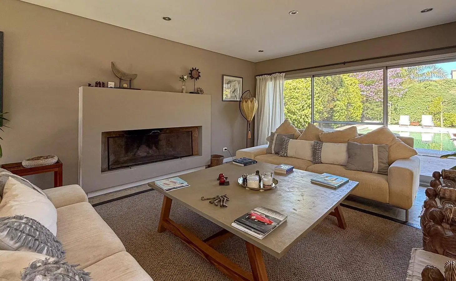 Casa en venta estilo moderno 4 dormitorios Talar Del Lago II Pacheco 2