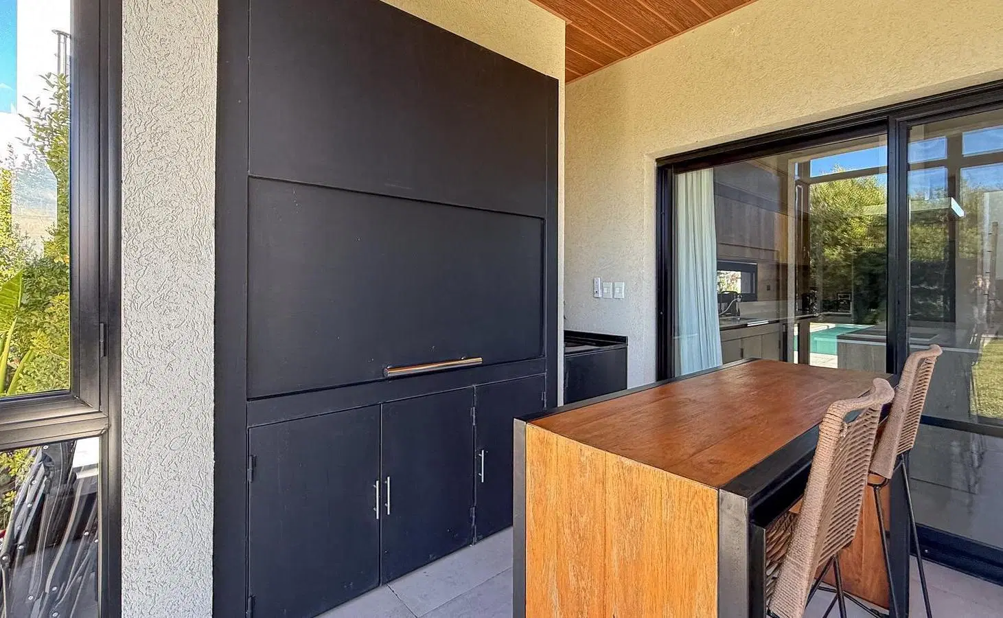 Casa en alquiler con muebles  3 dormitorios escritorio  en Carpinchos Nordelta 2