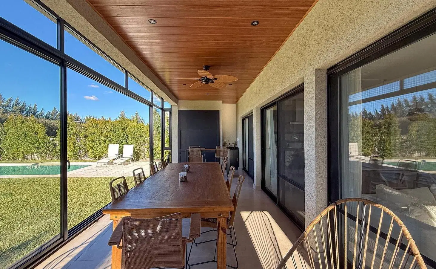 Casa en alquiler con muebles  3 dormitorios escritorio  en Carpinchos Nordelta 4