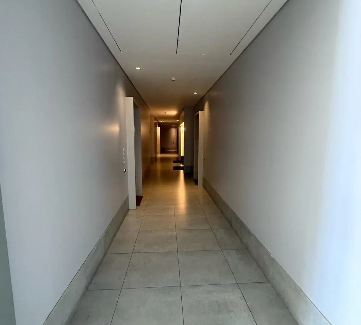 Venta Departamento 2 ambientes amoblado con 2 cocheras - Yoo Nordelta 4