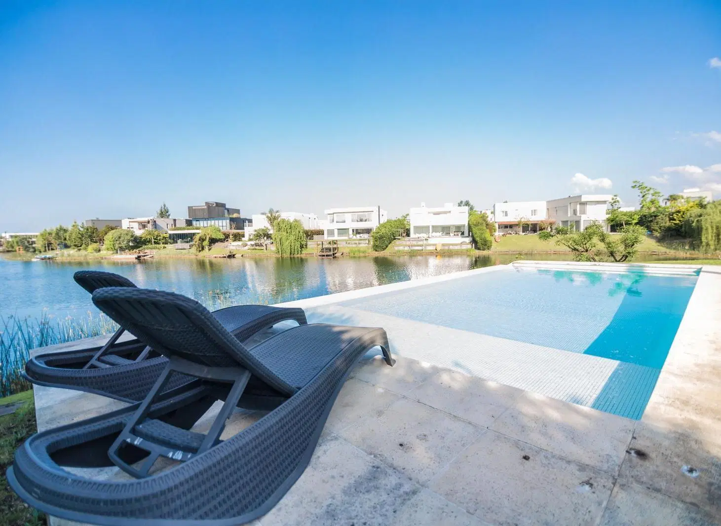 Casa Al Agua en Alquiler - Alisos Nordelta 2