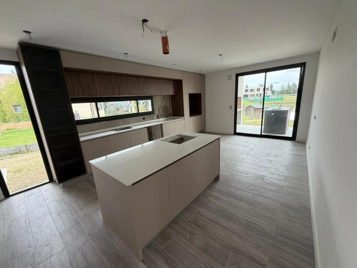 Casa en venta, al Agua en El Naudir - Escobar 3