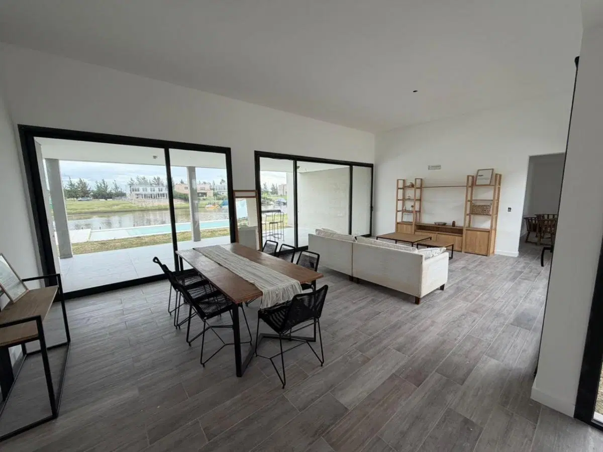 Casa en venta, al Agua en El Naudir - Escobar 2