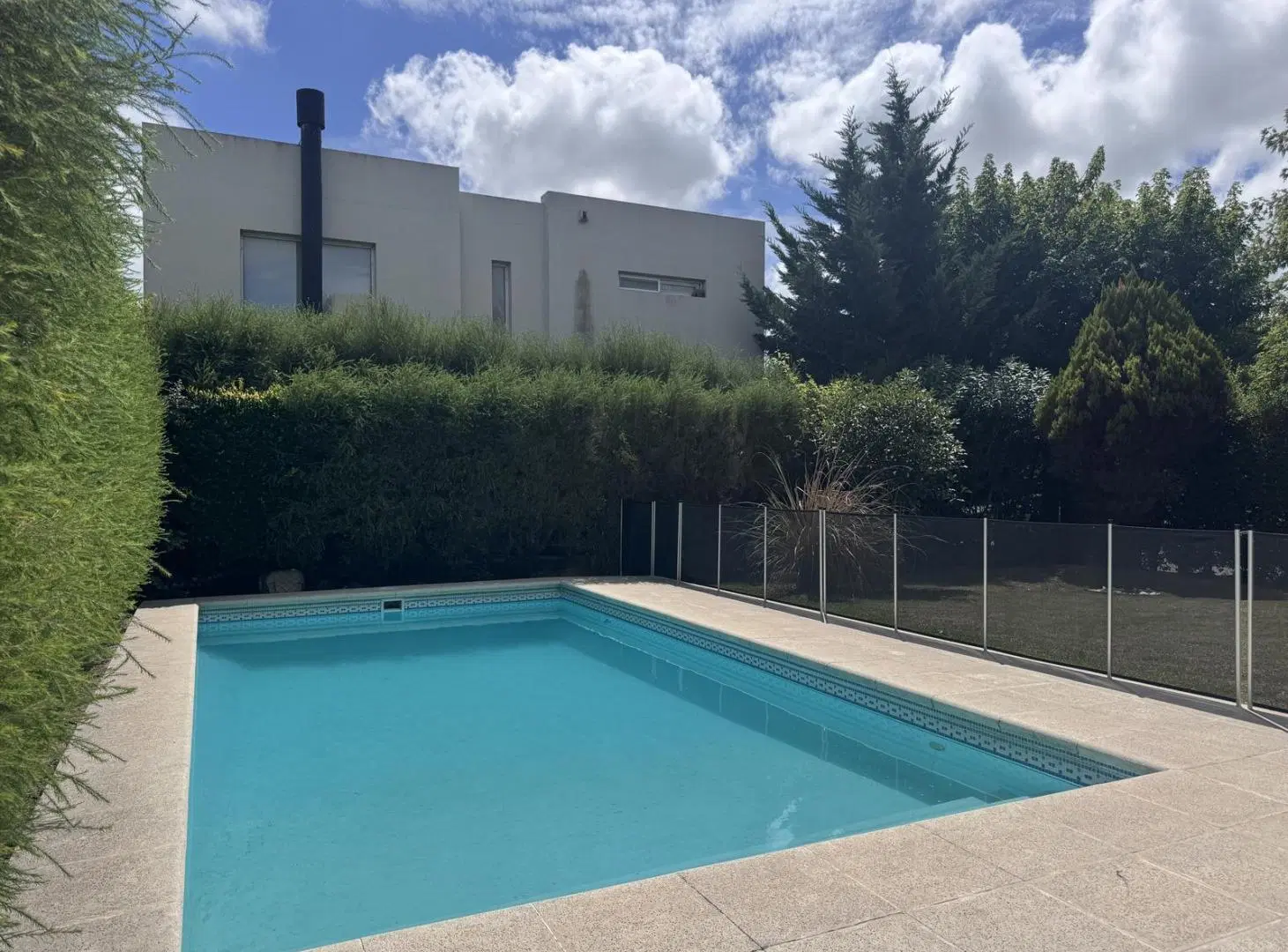 Casa en venta 3 dormitorios lote en esquina en Sauces Nordelta 2