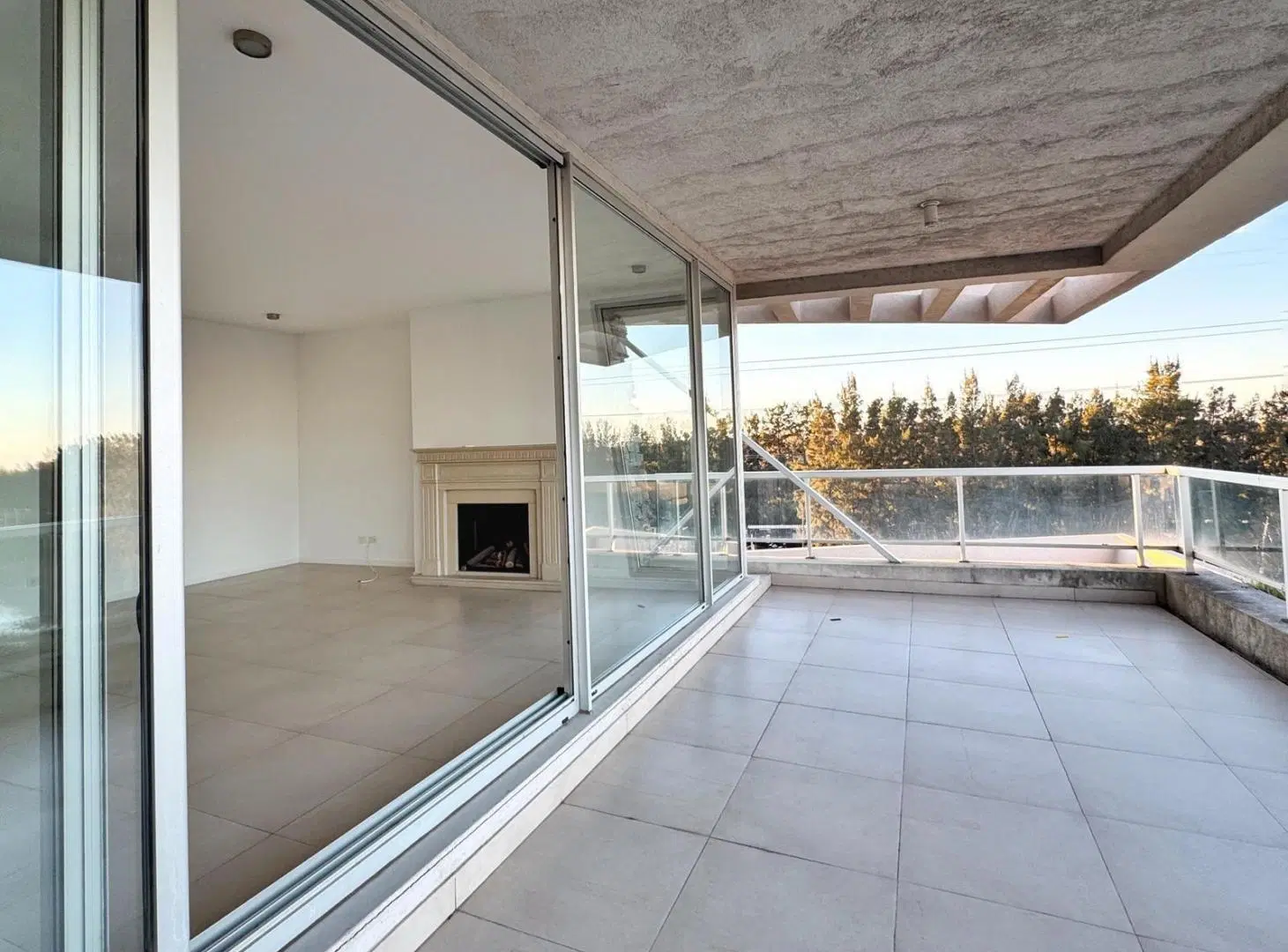 Venta departamento 3 ambientes en esquina Yoo 1 Nordelta vista golf y lagunas 8