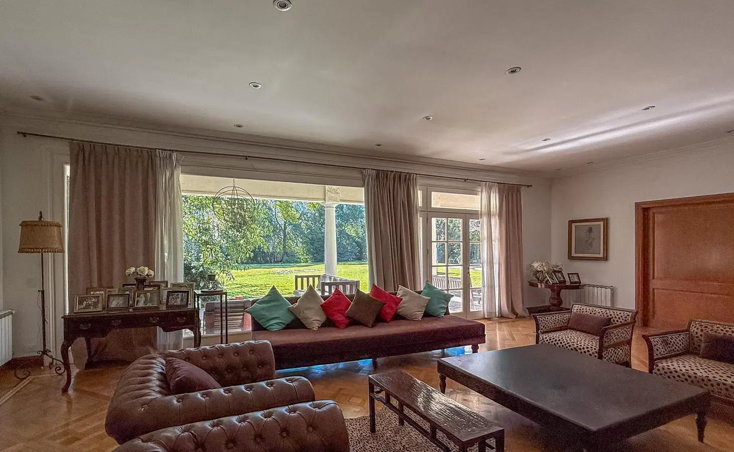 Casa en  venta en Las Lomas de San Isidro con 5 suites 5