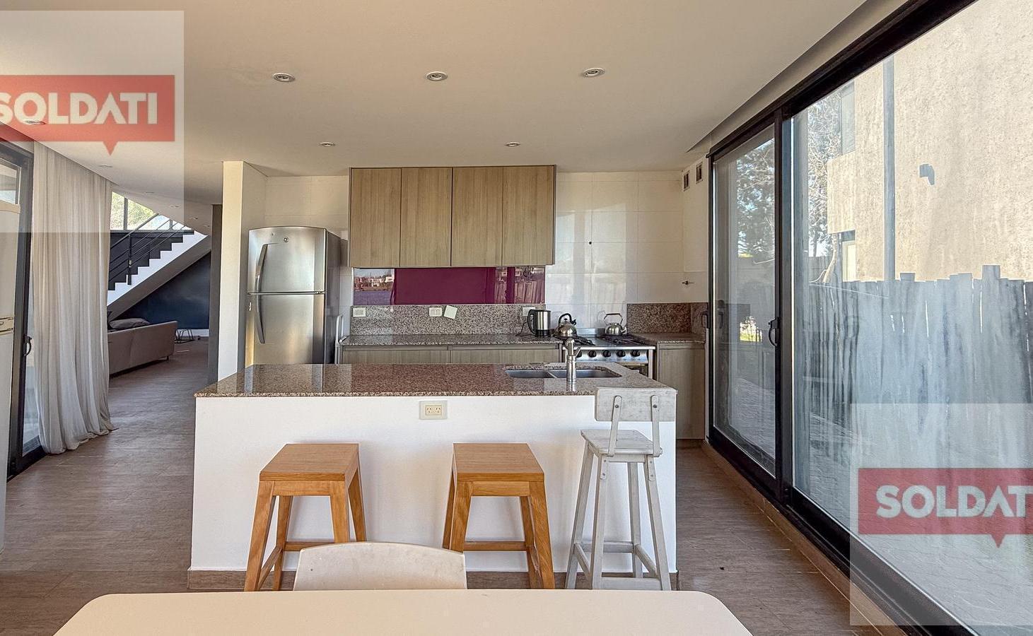 Foto de Casa en venta o alquiler temporal a la laguna en La Comarca, imagen 3