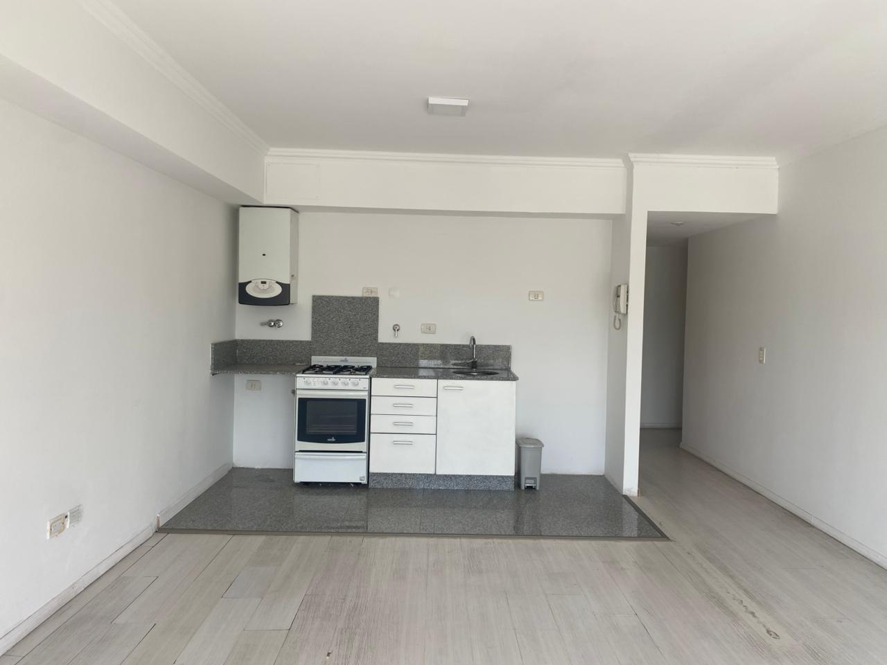 Foto de Alquiler y/o Venta Monoambiente, con pileta y cochera, imagen 3