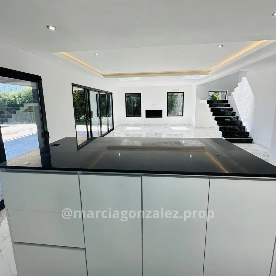 CASA A LA LAGUNA EN VENTA EN SAN SEBASTIAN 5