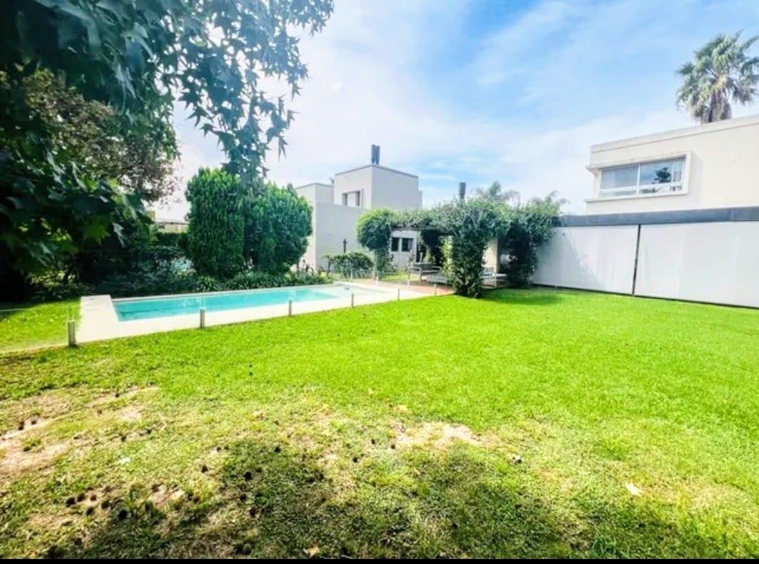 Casa en Venta de 3 Dorm., Funes Hill, - Barrio Cerrado - Funes 2