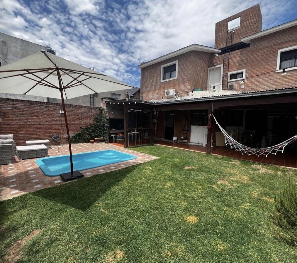 Casa de 3 dormitorios en venta Fisherton