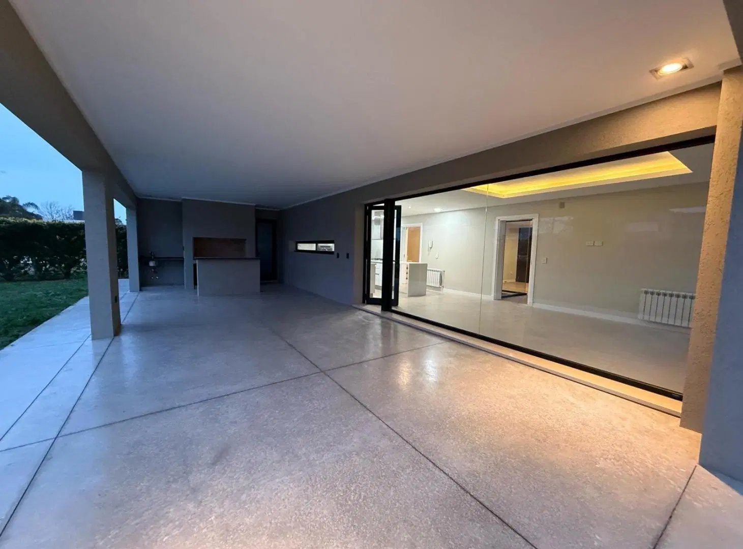 Casa en venta de 3 dormitorios en barrio cerrado, Funes 2