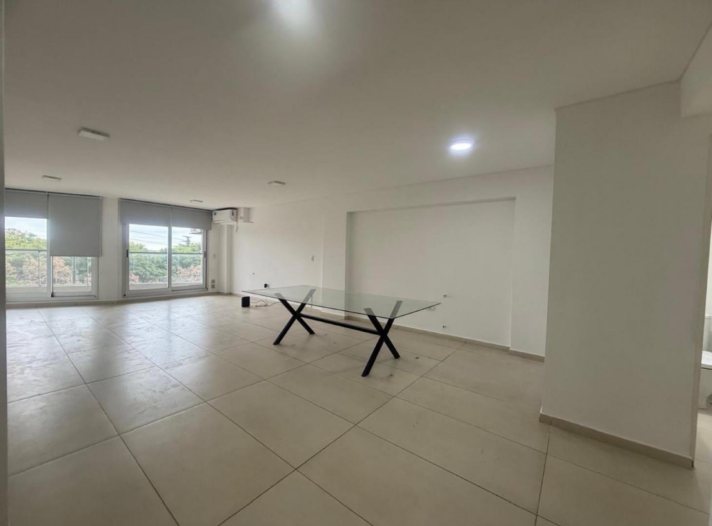 Departamento de 2 dormitorios en venta, Rosario, zona rio, amplia vista despejada