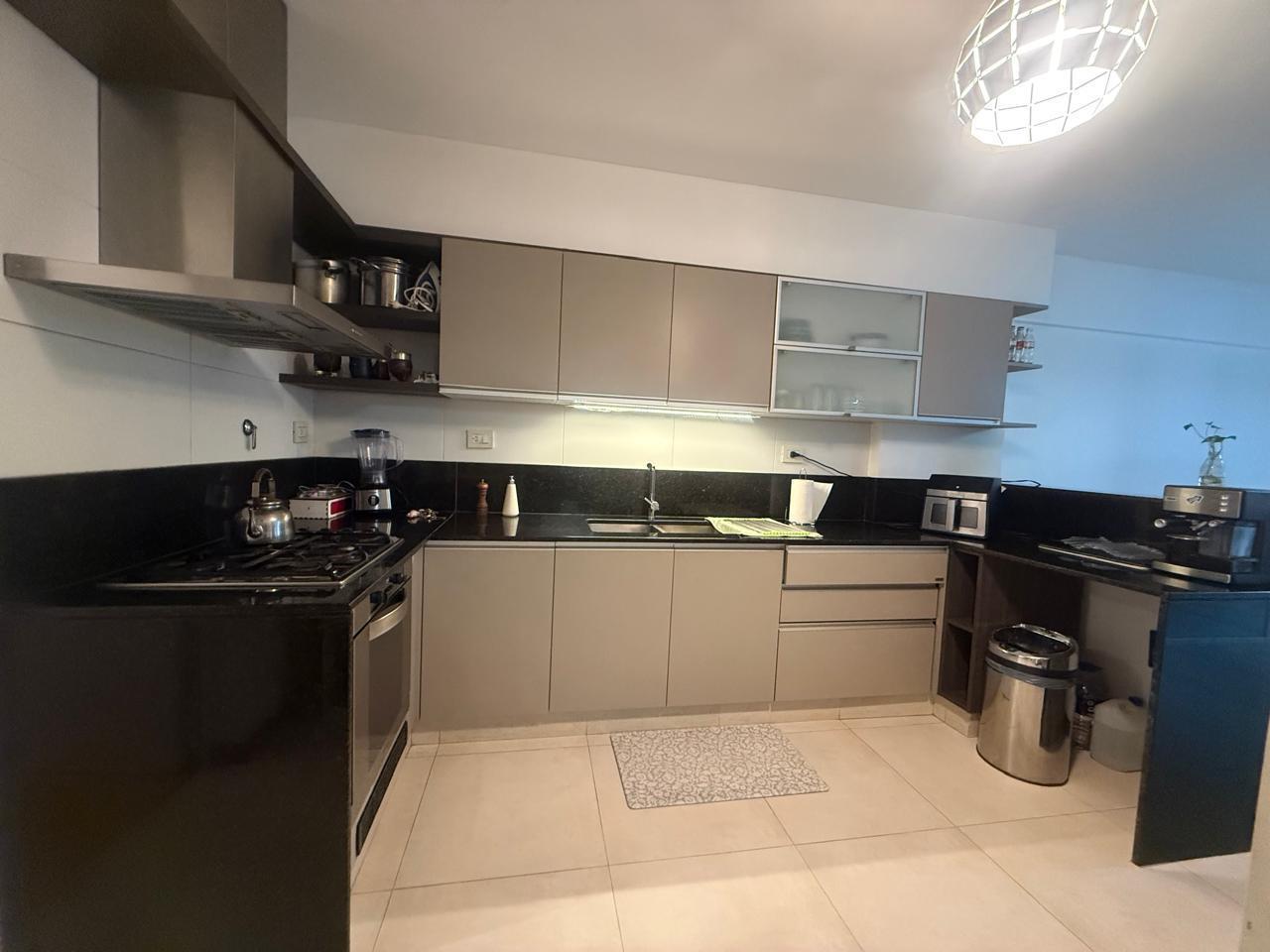 Foto de Departamento de 3 dormitorios en venta, imagen 1