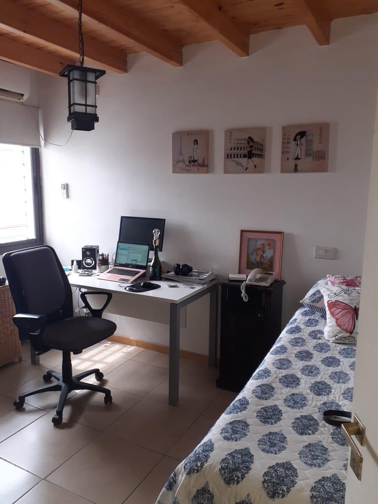 Departamento en Venta de 2 Dorm. con Cochera Zona Alto Dorrego 3