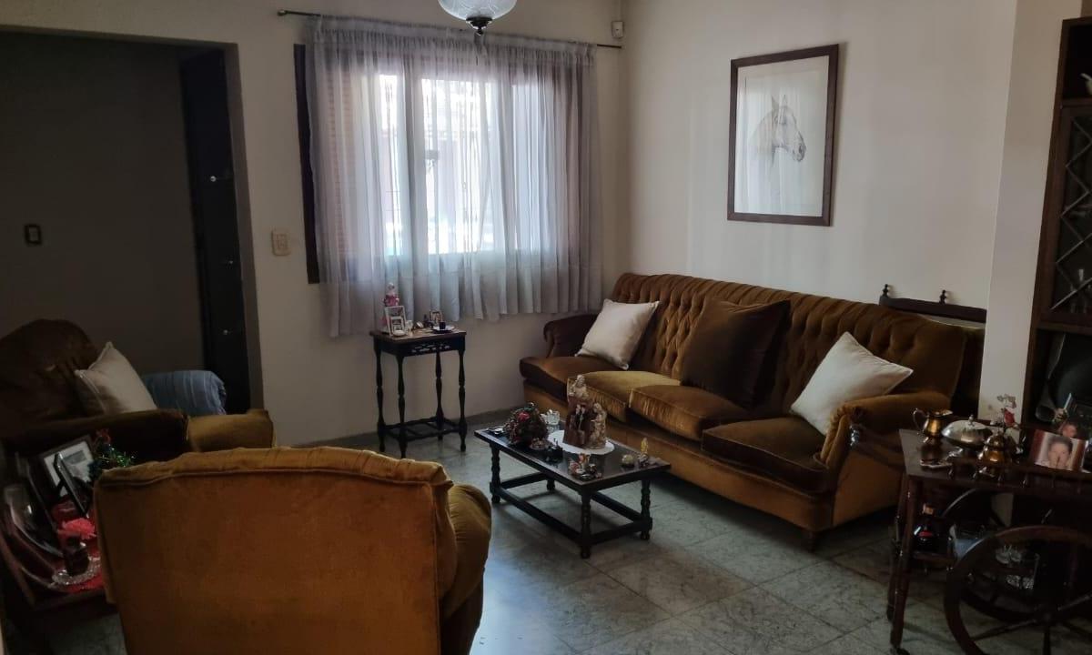 Inmobiliaria Leal Vende Casa en Ciudad de Mendoza 2