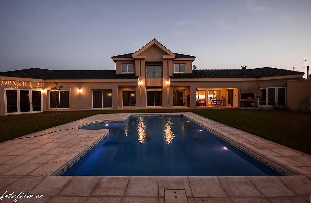 Leal Nmobiliaria Vende Casa de Categoria en Barrio La Bajada - Guaymallen 4