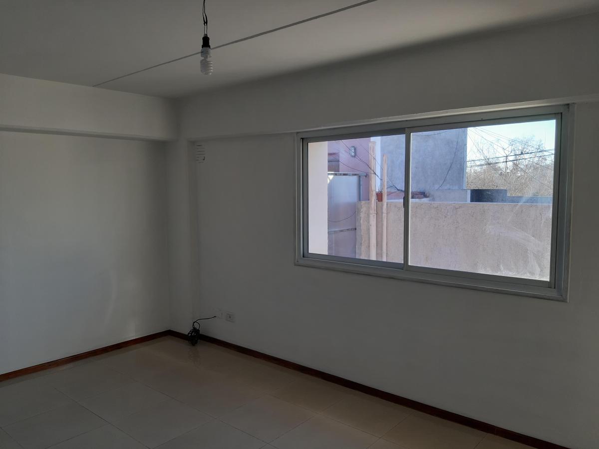 Dpto de 2 Dorm. a m de La Plaza de Godoy Cruz 4