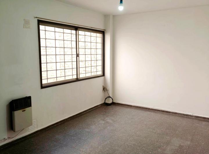 DPTP 1 DORMITORIO CALLE BELGRANO EN GODOY CRUZ 1