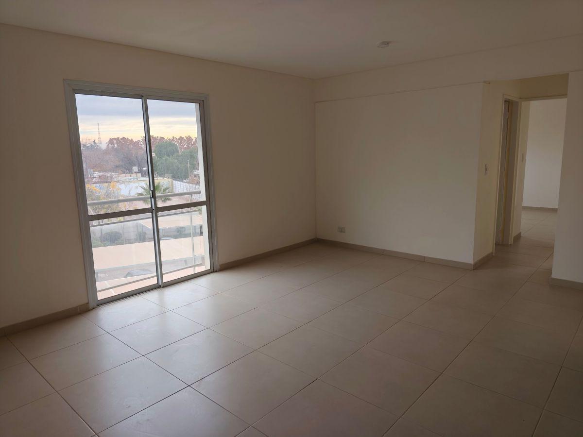 Foto de DEPARTAMENTO 2 DORMITORIOS CON COCHERA, imagen 3