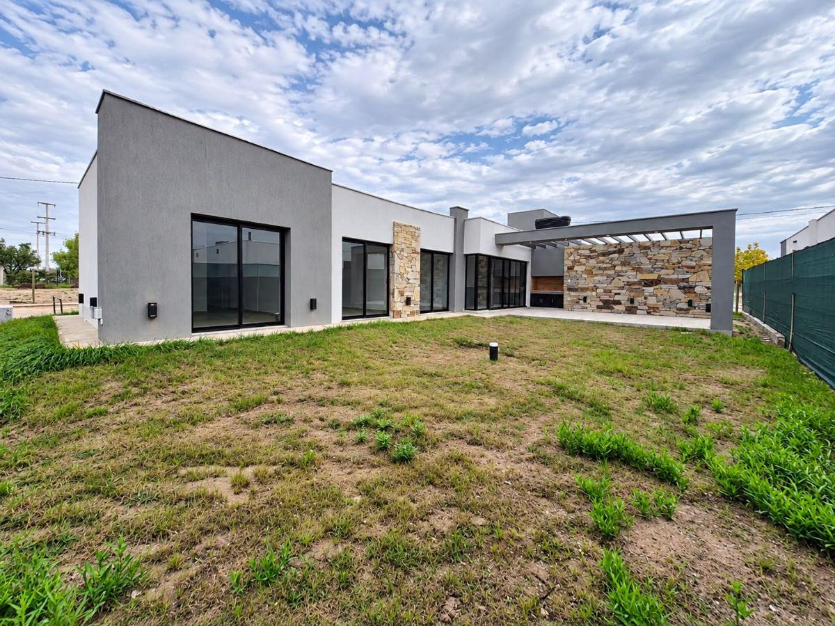 Foto de CASA EN VENTA A ESTRENA - BARRIO MILCAYAC, imagen 4