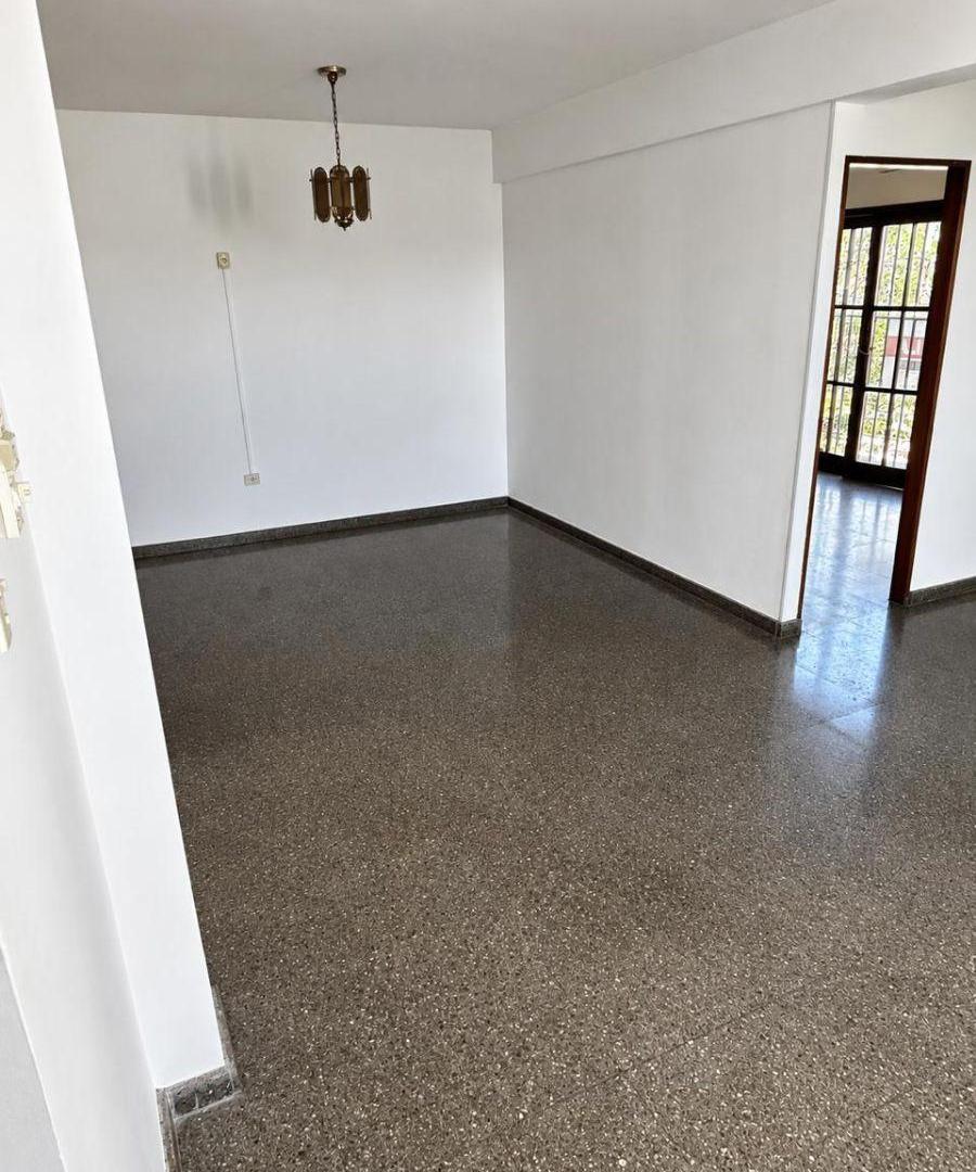 Foto de INMOBILIARIA LEAL VENDE HERMOSO DEPARTAMENTO EN GODOY CRUZ, imagen 4