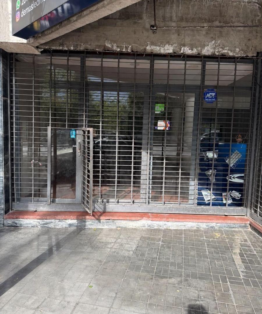 Foto de LOCAL COMERCIAL EN ALQUILER - DORREGO, imagen 5