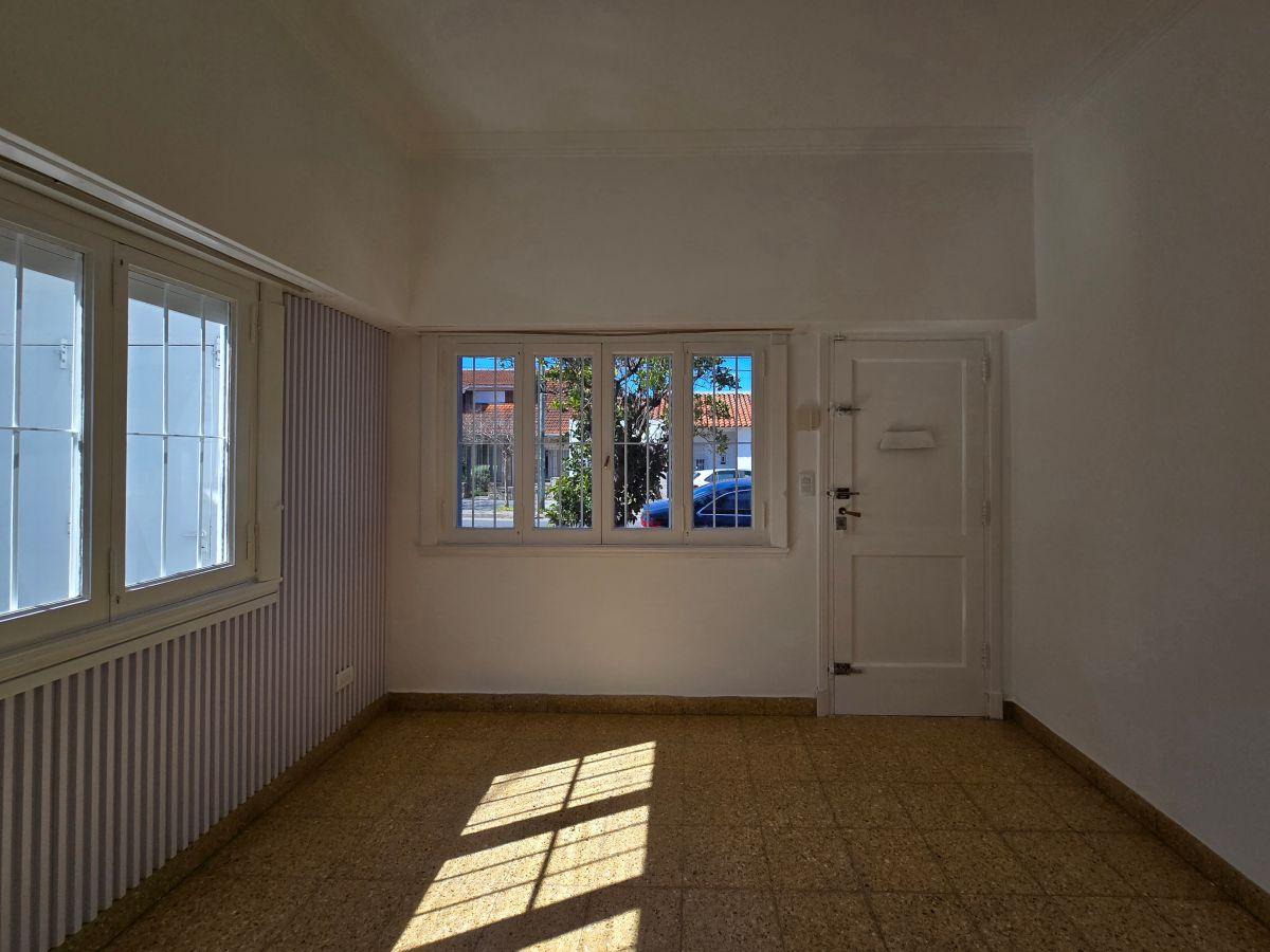 Foto de USO PROFESIONAL - LA RIOJA Y LARREA - CASA EN PH AL FRENTE - ALQUILER, imagen 5